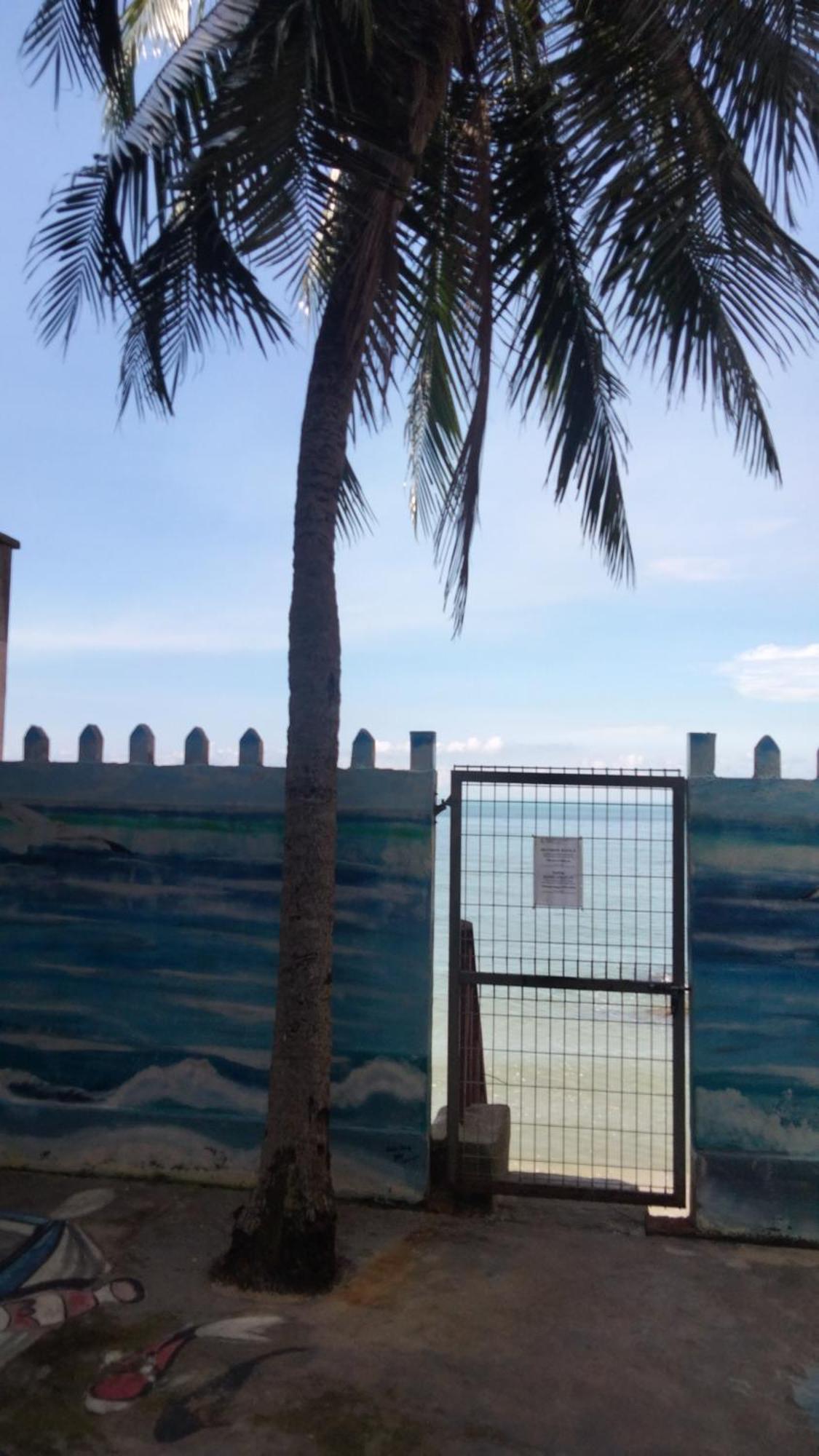 Pd Seaview Corus Paradise Lagoon Port Dickson Exteriör bild